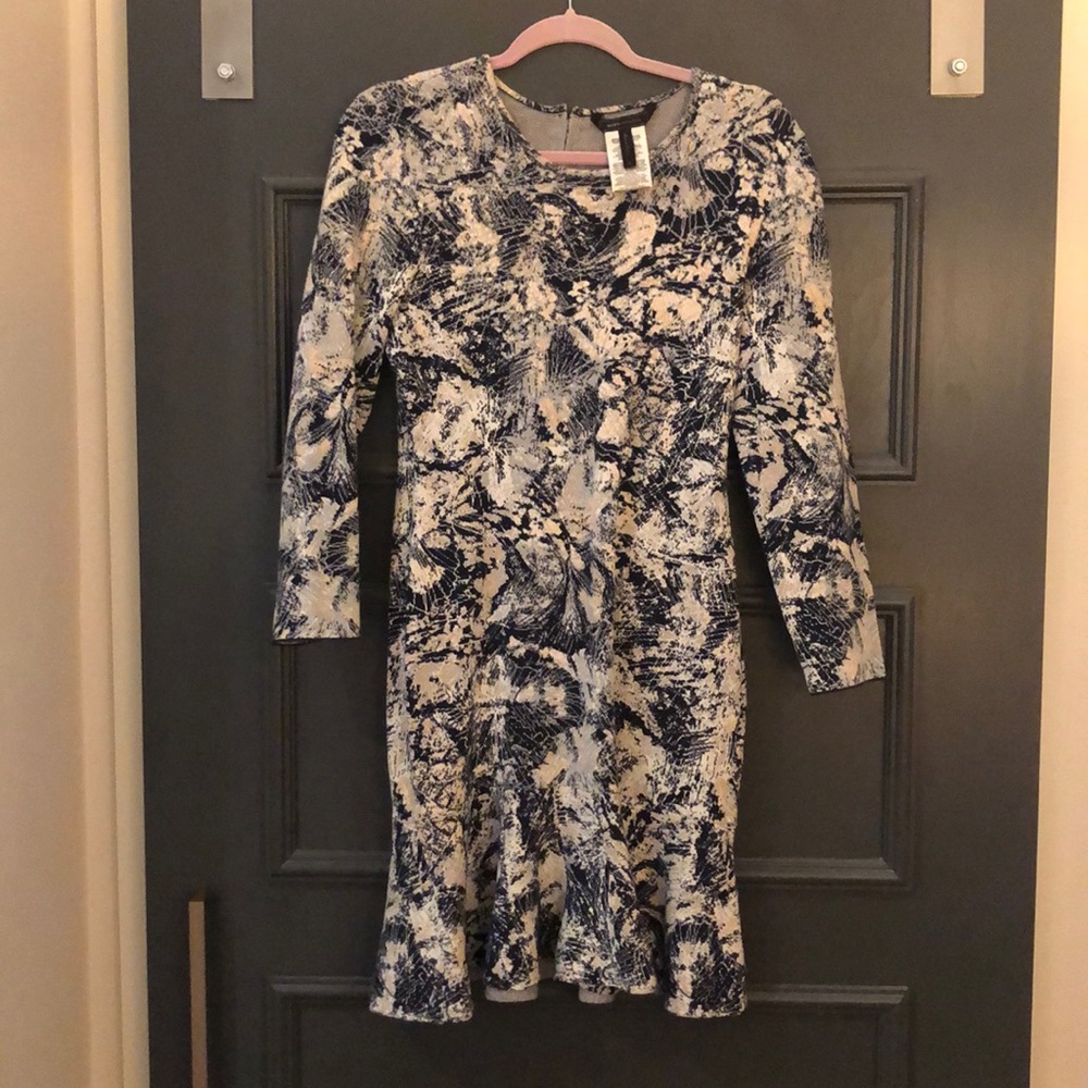 BCBG cotton printed long sleeve dress